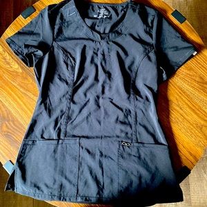 New without tags. Never worn. Scrub top. Cherokee infinity size small